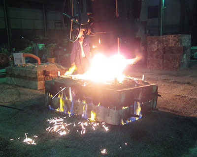 生產(chǎn)鑄造車(chē)間