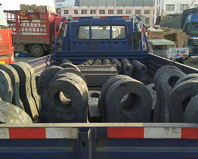廢鋼破碎機(jī)錘頭發(fā)往湖北